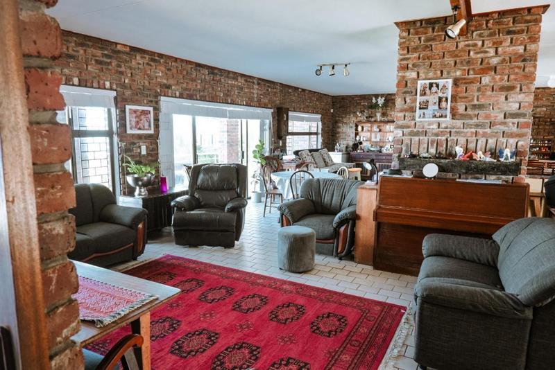 5 Bedroom Property for Sale in Dana Bay Western Cape